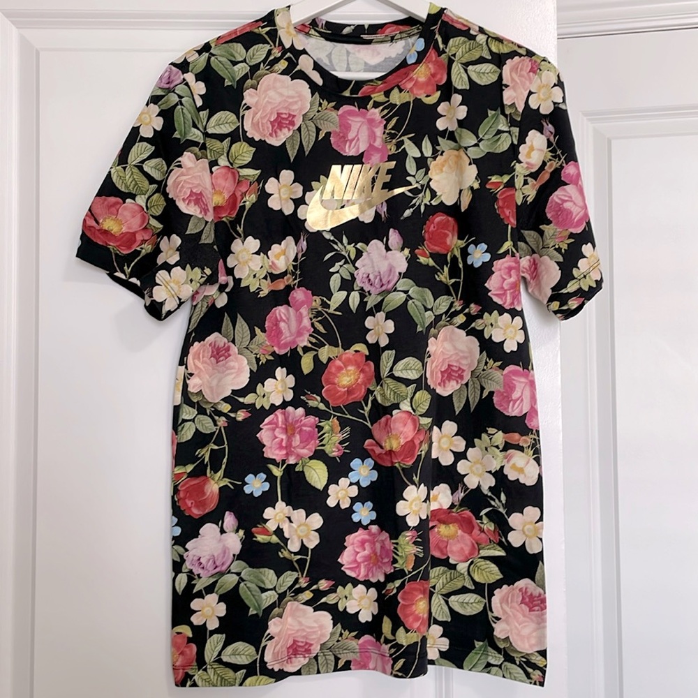 Nike floral tee, S (matching shoes also available)